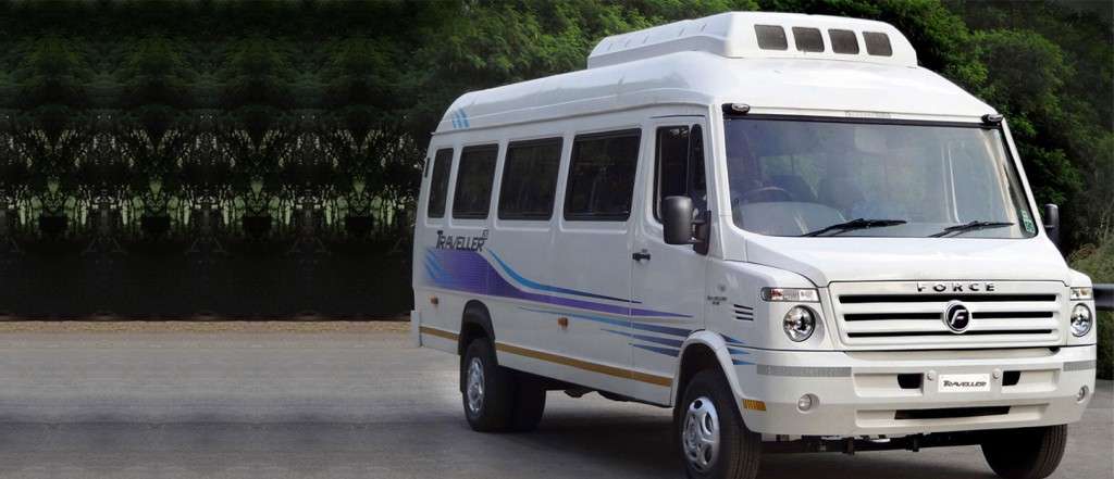 18 seater tempo traveller hire in delhi